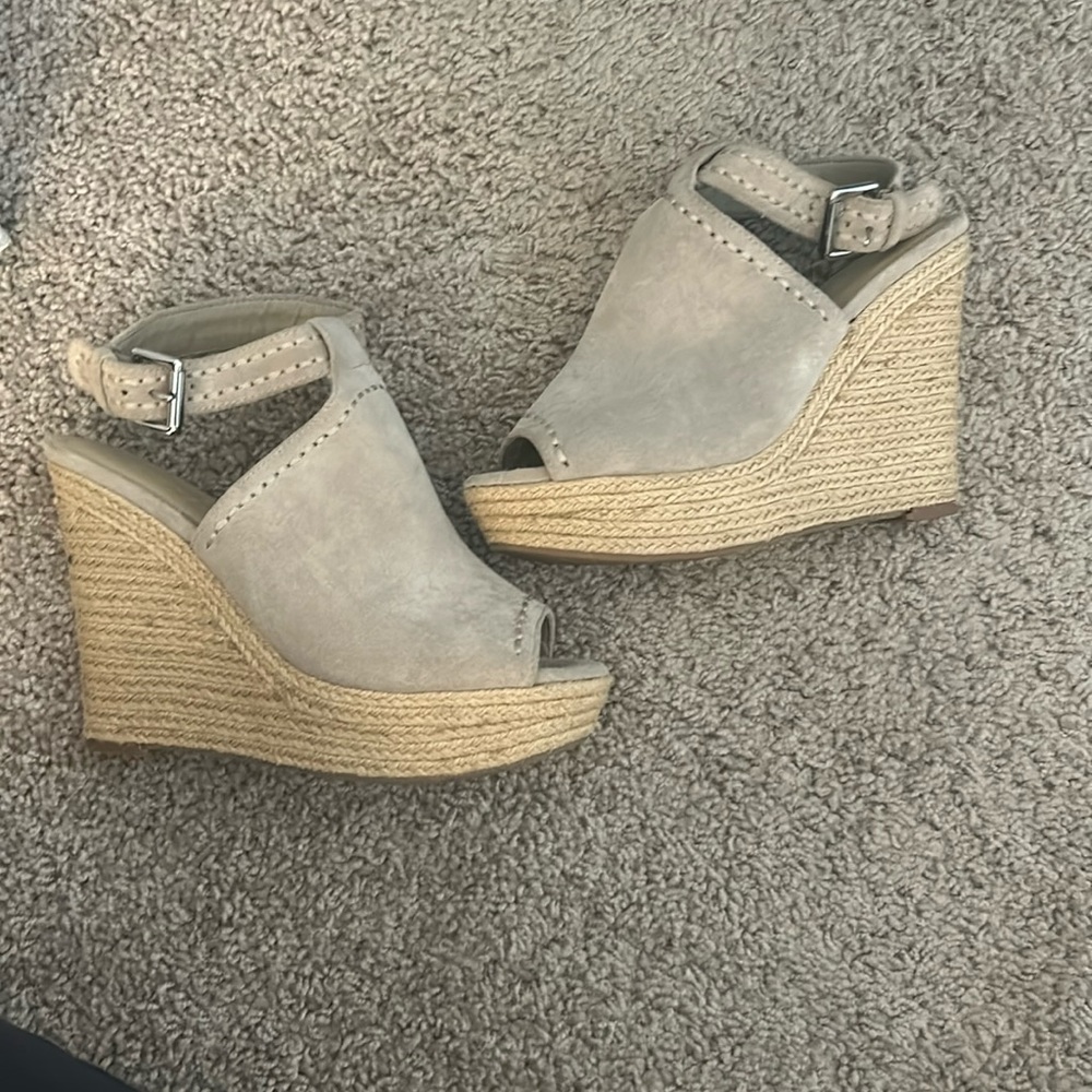 Marc Fisher wedges